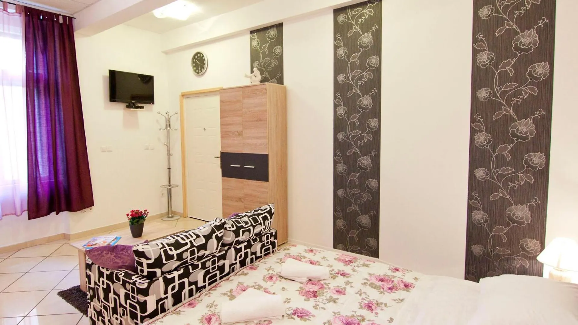 Magnifique Central Apartment Near Theatre & Beach سبليت