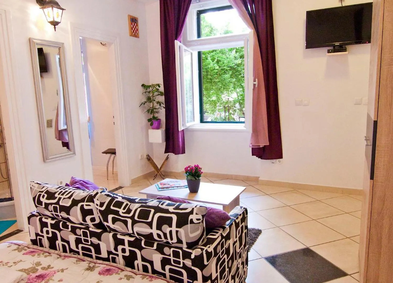 Magnifique Central Apartment Near Theatre & Beach Сплит 0*,  Хорватия